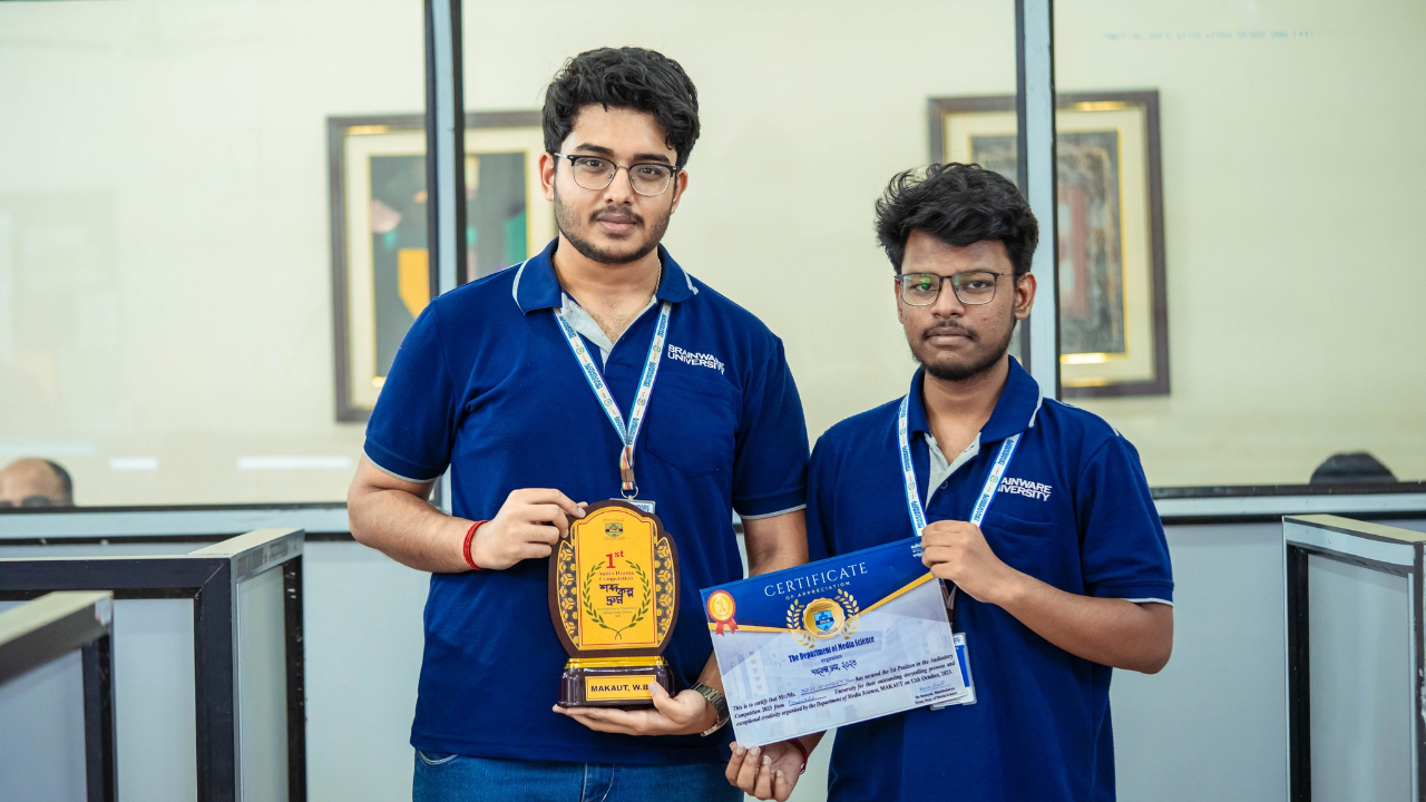 CSE students bag 1st prize at MAKAUT_s